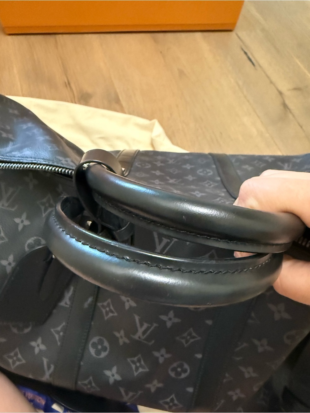 Louis Vuitton Keepall Bandoulière 55 Black Monogram Eclipse Duffel Bag - Picture 4 of 12